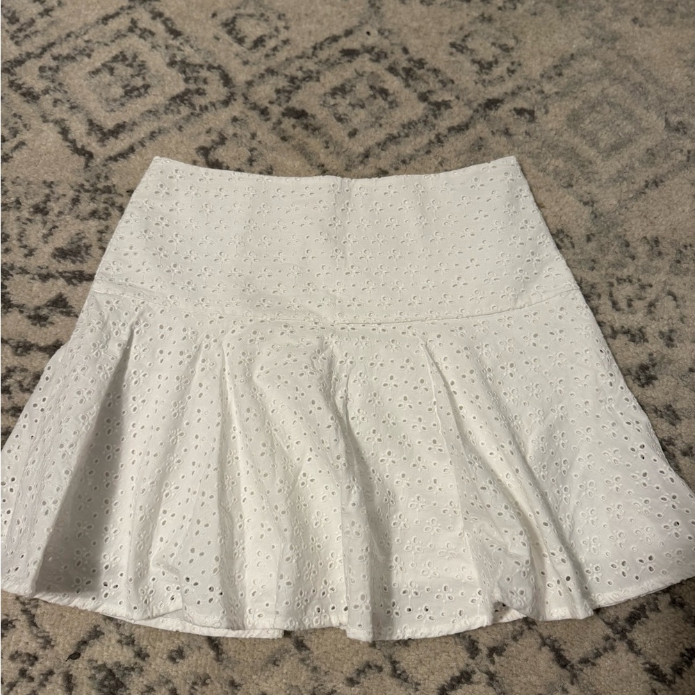 H&M White Mini Skater Skirt
